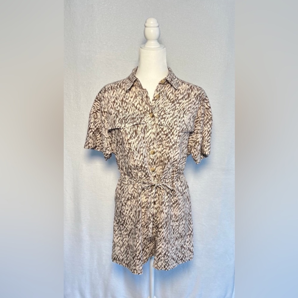 **NWOT** CALVIN KLEIN Linen Blend Romper Animal Print - size 6